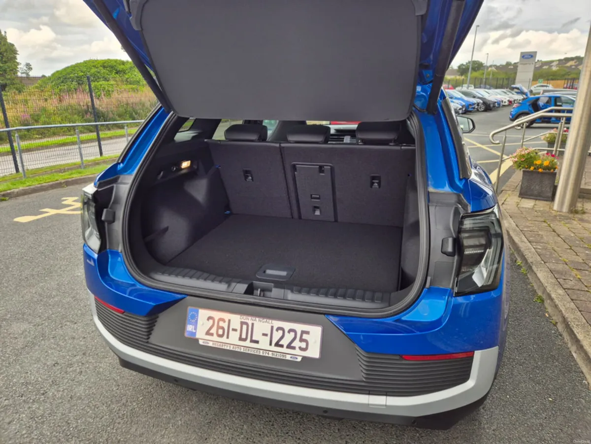 Ford Explorer PREMIUM 77KWH EXTENDE - Image 3