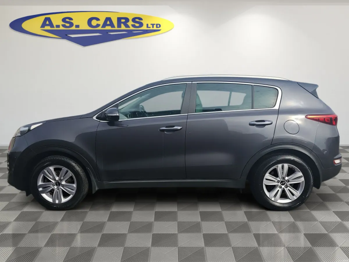 Kia Sportage 1.7 PLATINUM** FULL LEATHER INTERIOR - Image 4