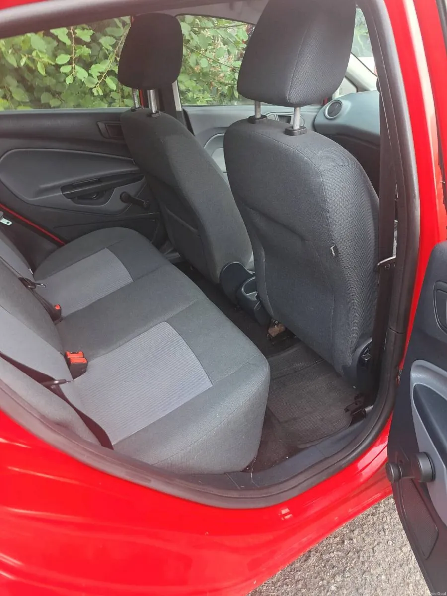 2010 Ford Fiesta **FRESH NCT** - Image 6