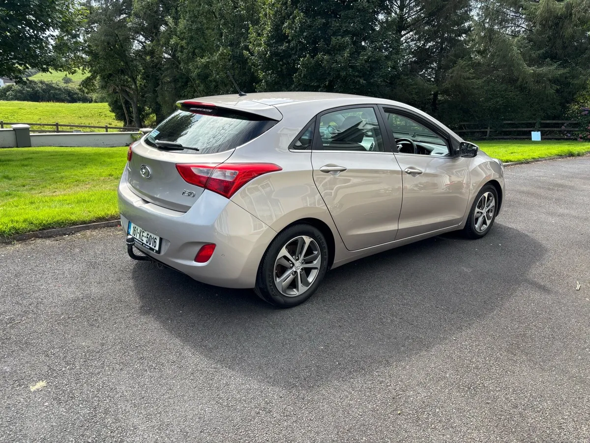 Hyundai i30 2016 Diesel - Image 2