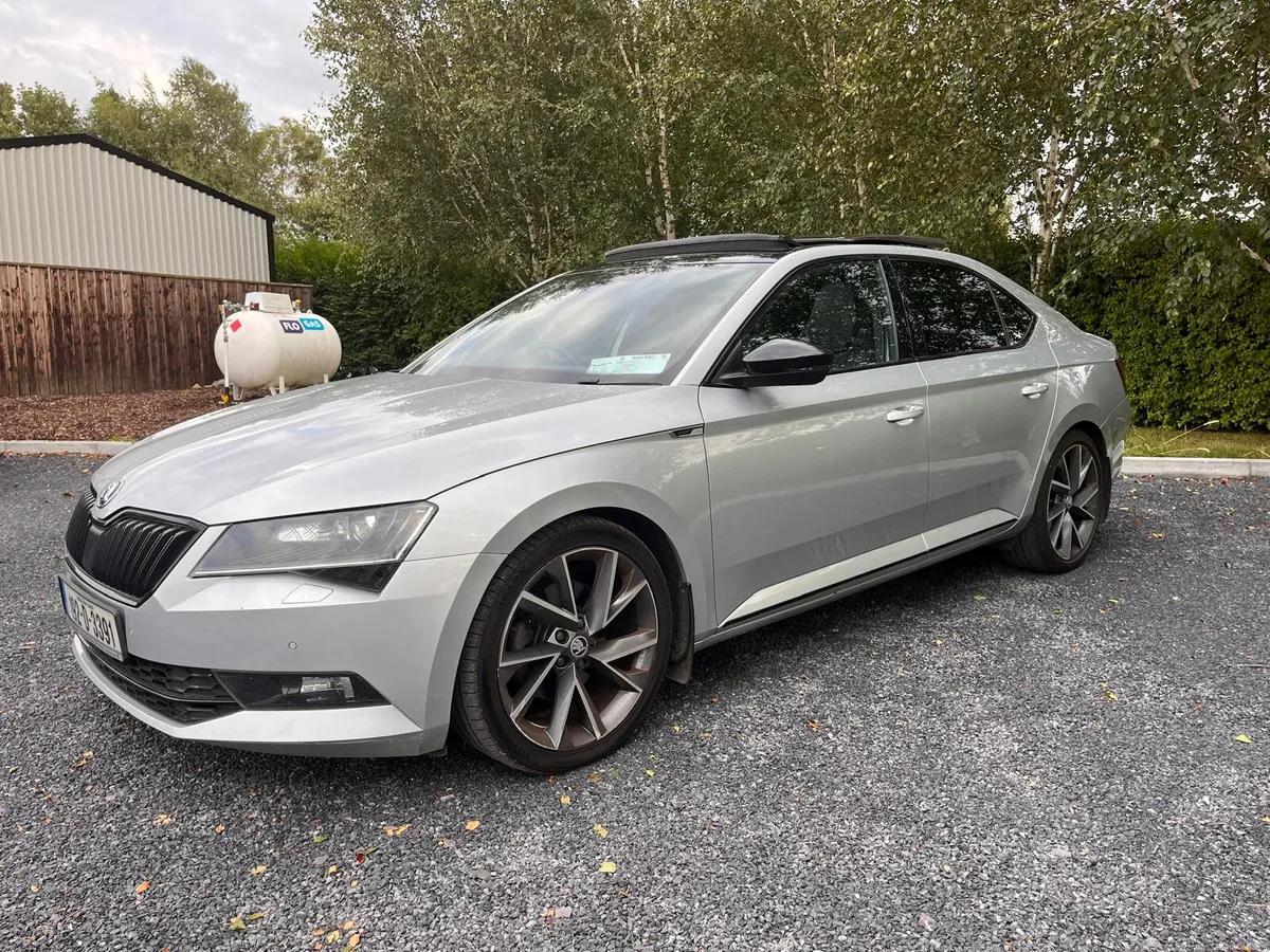 Skoda Superb 2.0TDI 150BHP SPORTLINE - Image 6