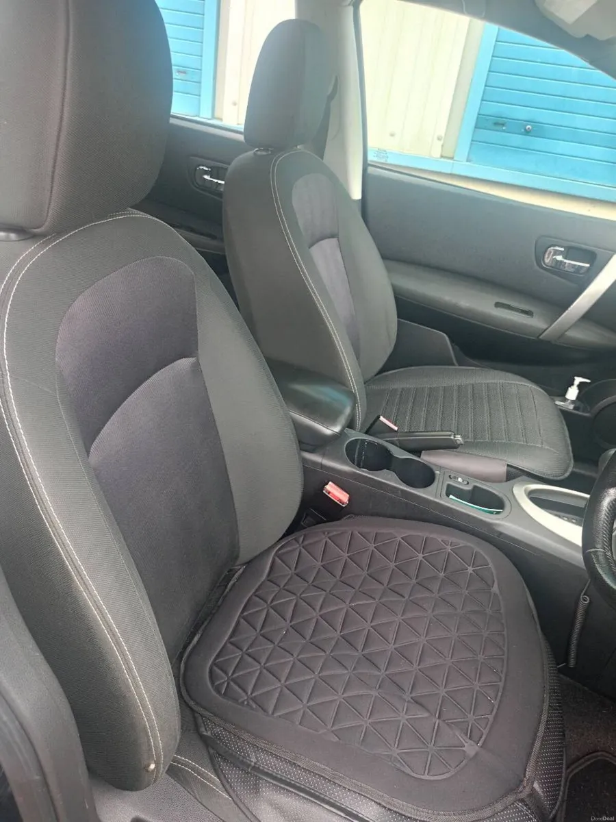 Car - Image 3