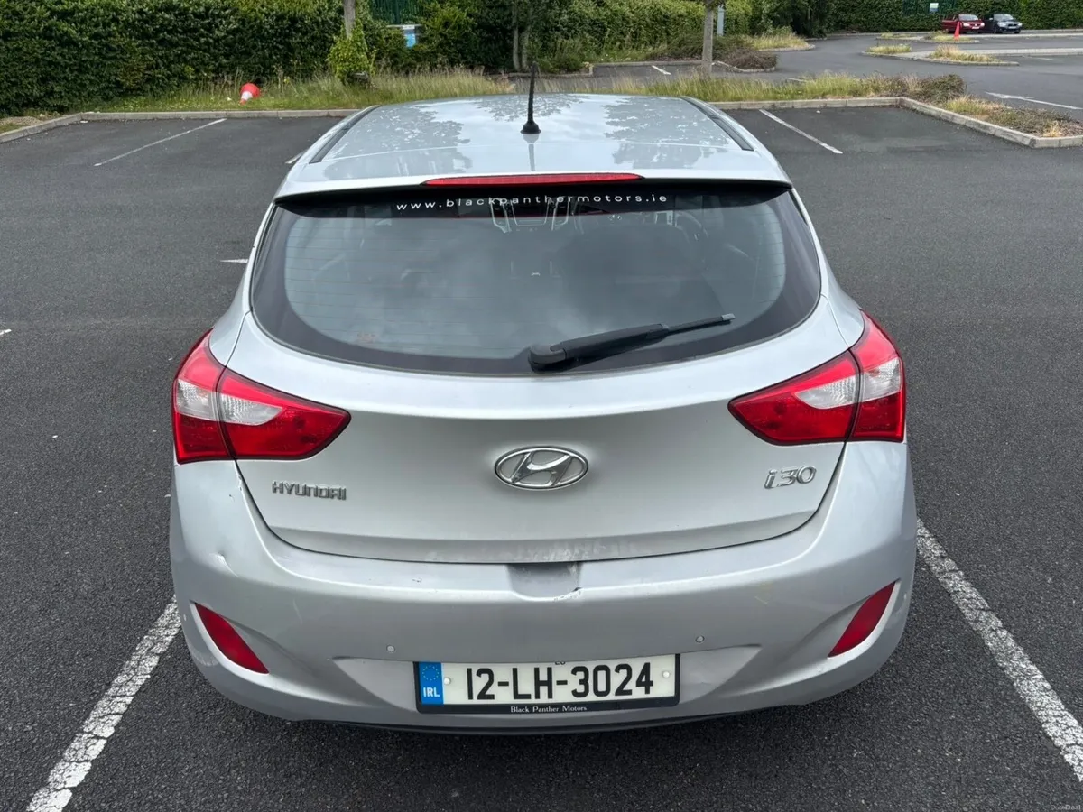 Hyundai i30 2012 1.6D - Image 4