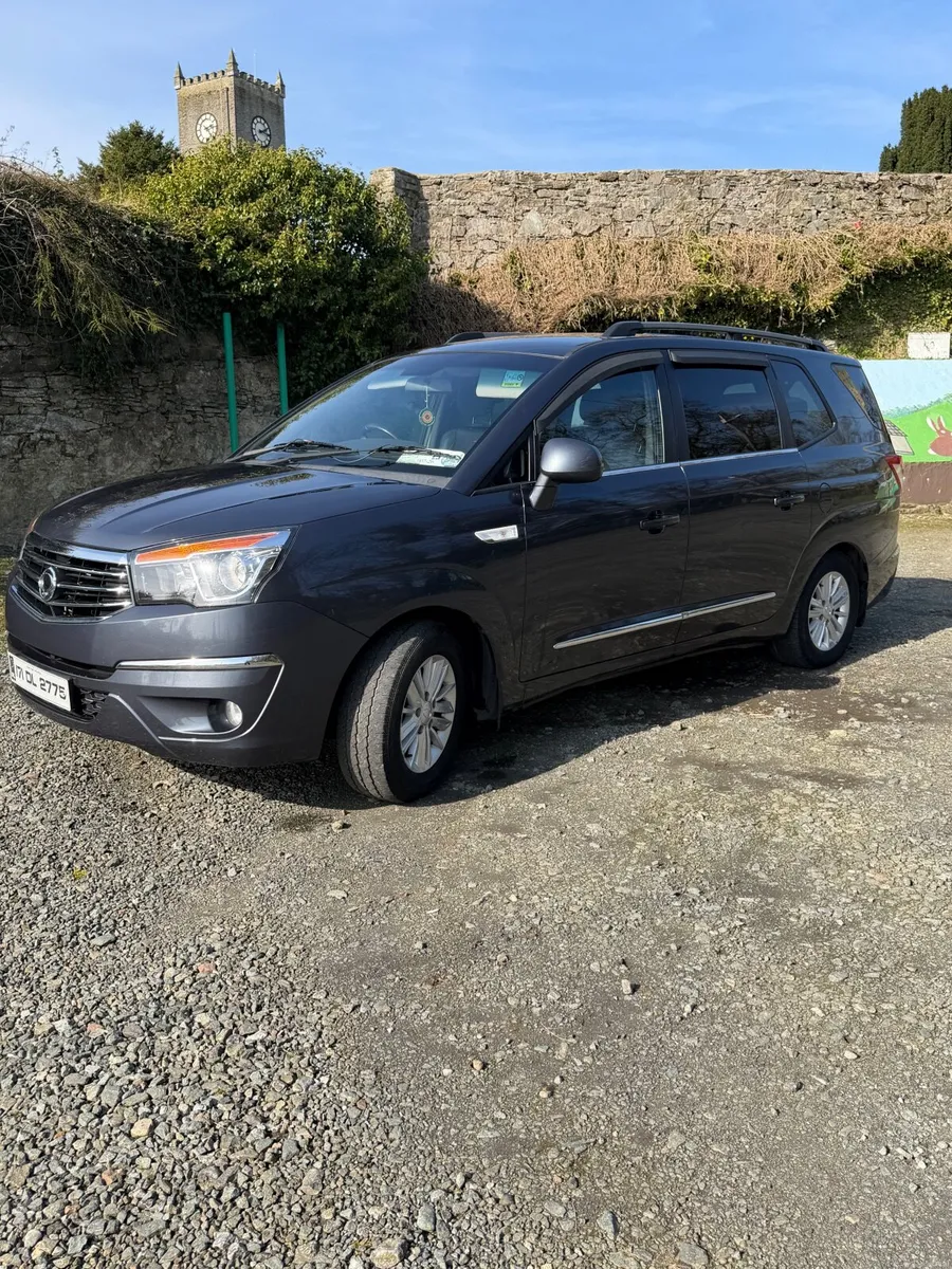 SsangYong Rodius 2017 - Image 3