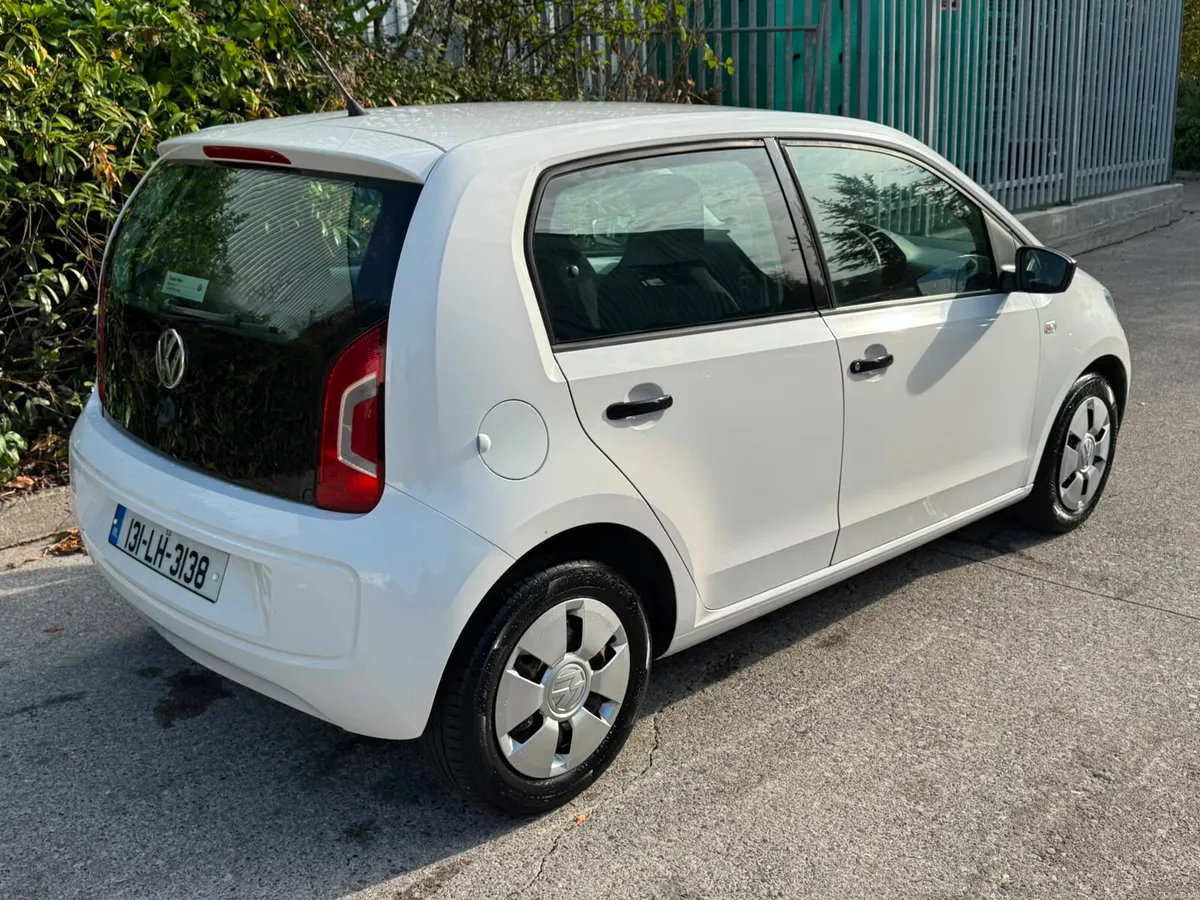 Volkswagen up! Manual 2013 - Image 4