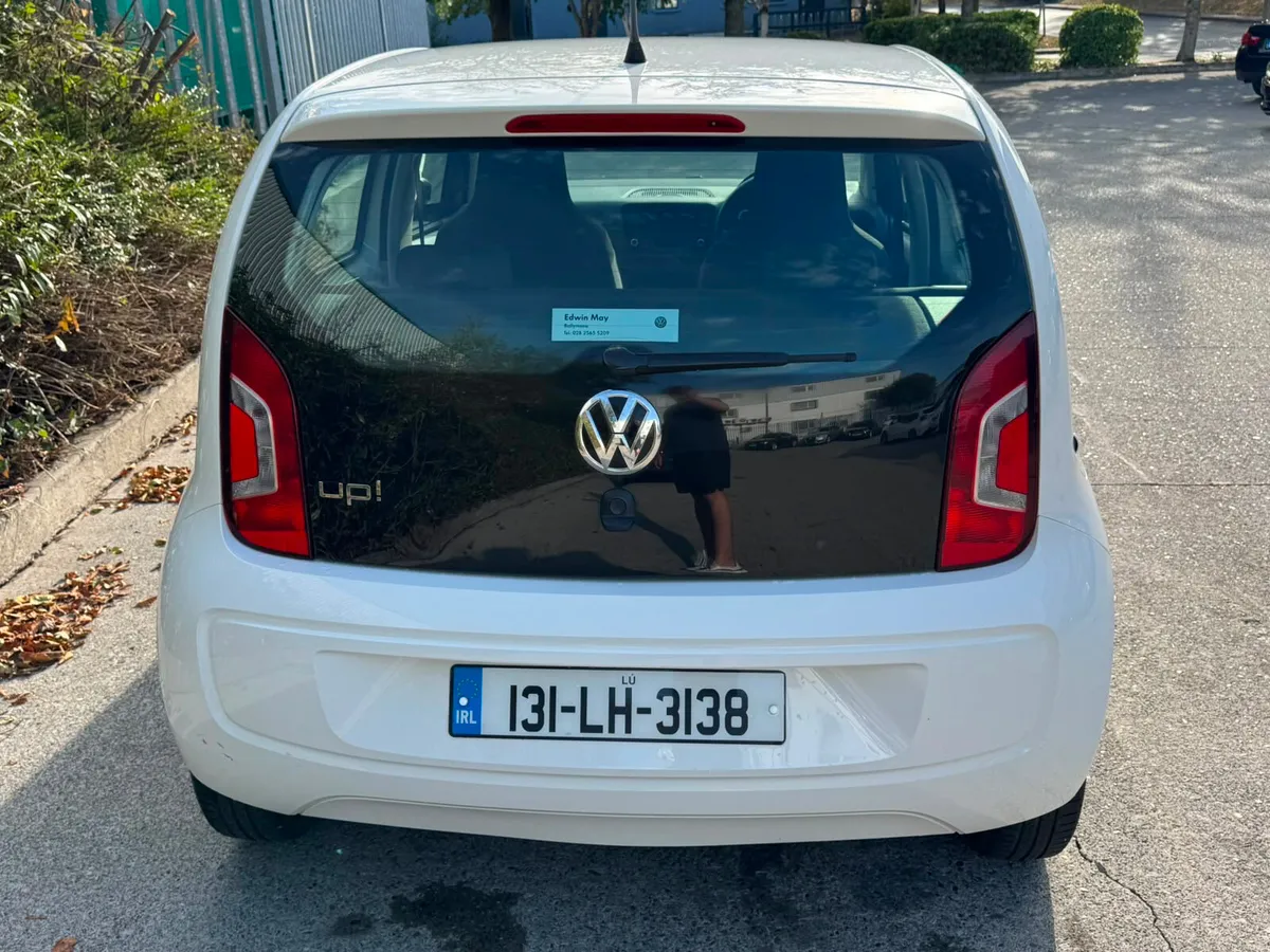 Volkswagen up! Manual 2013 - Image 5