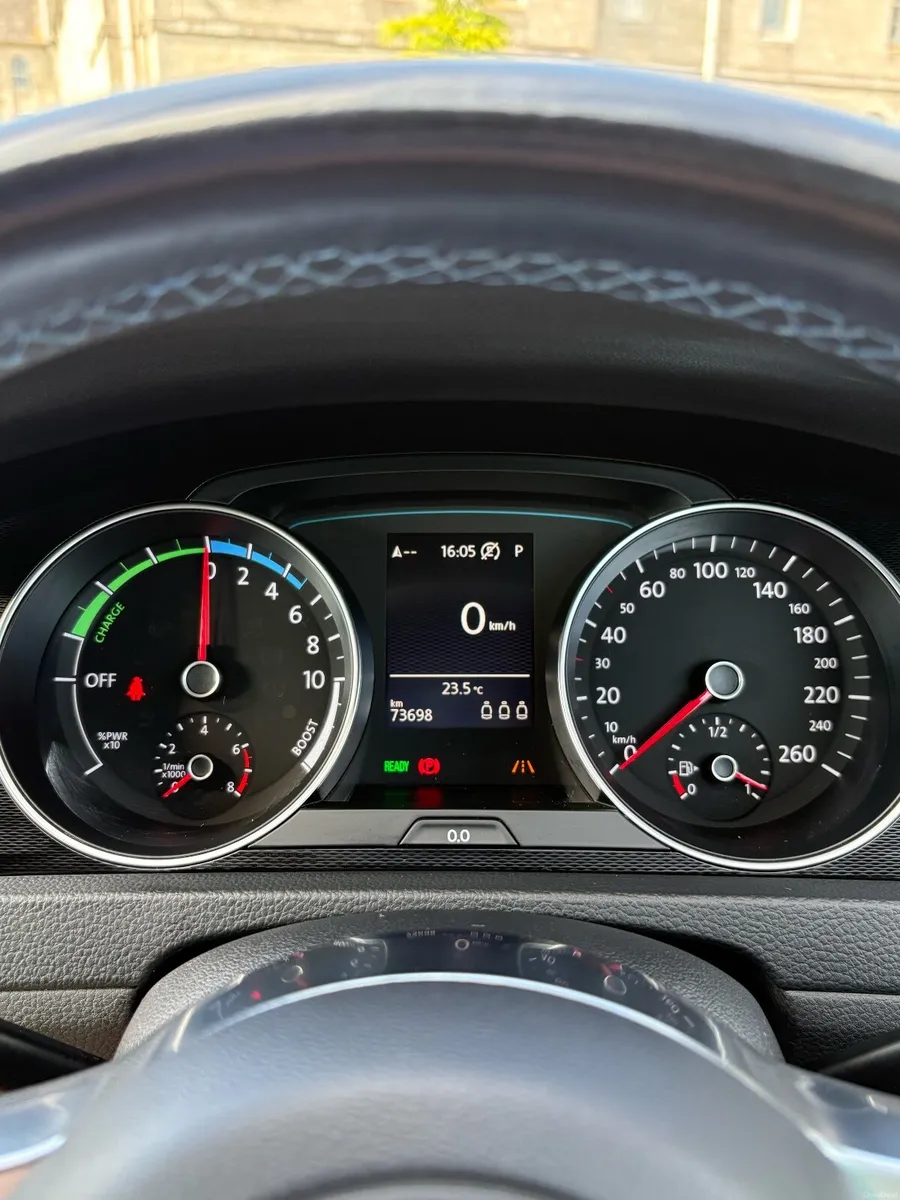 Volkswagen Golf GTE 1.4l Plug-In Hybrid Auto - Image 6