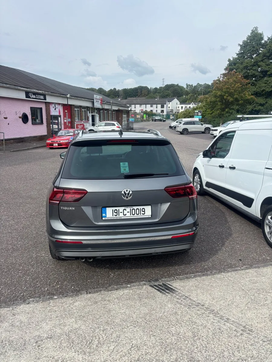 2019 Volkswagen Tiguan - Image 4