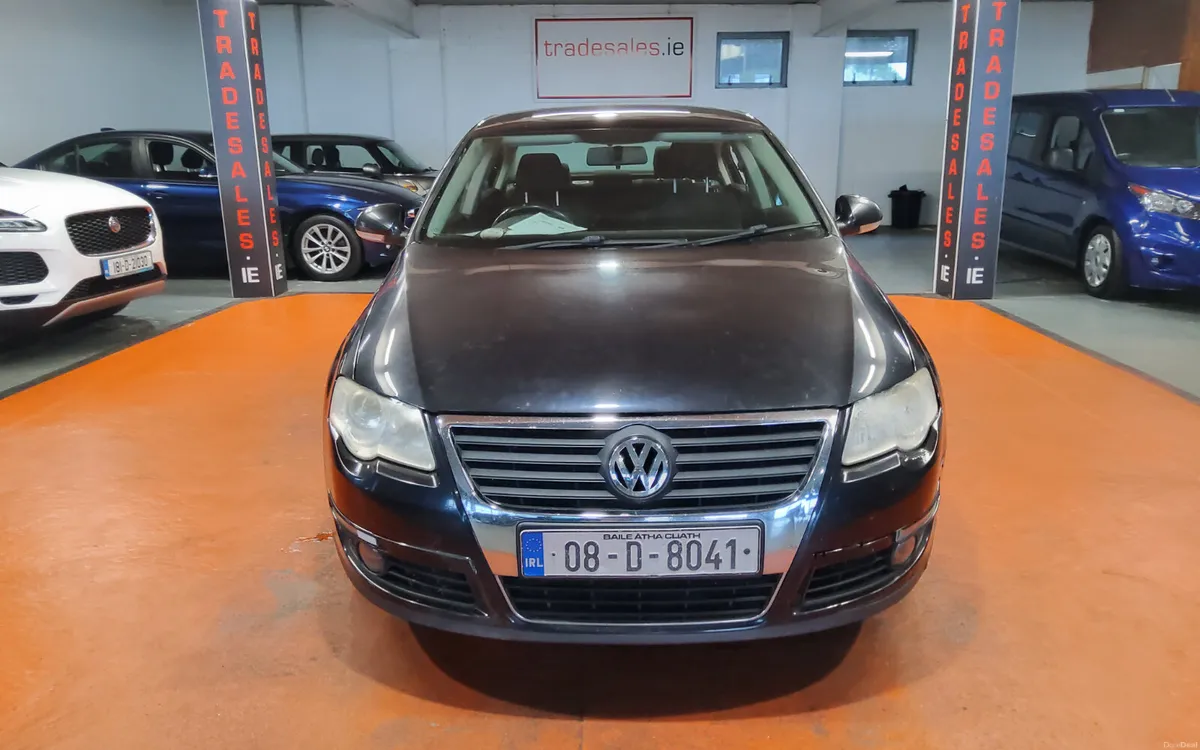 Volkswagen Passat 2008 - Image 2
