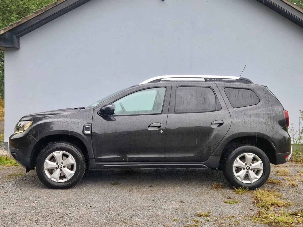 2020 DACIA DUSTER 4X4 PRESTIGE MODEL - Image 4