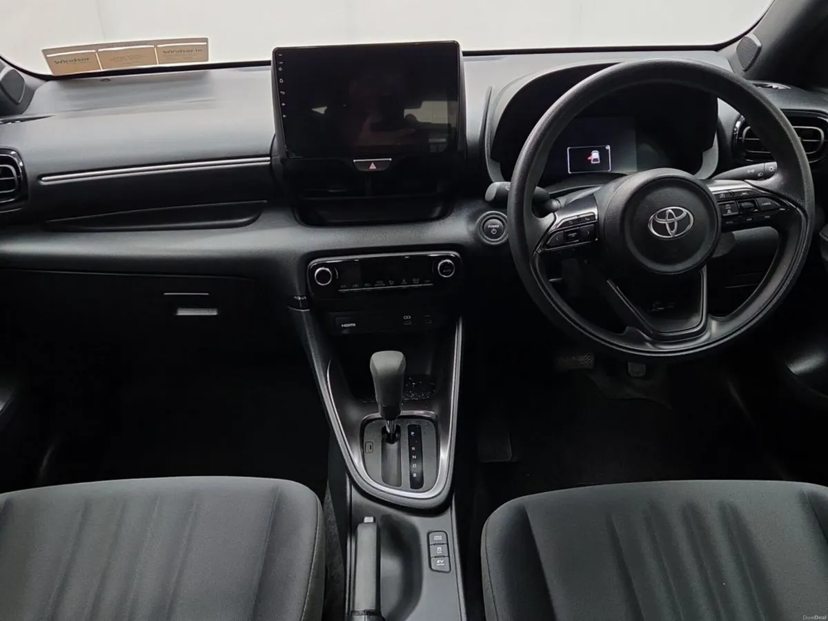 Toyota Yaris 1.5 Hybrid G Model - Image 3