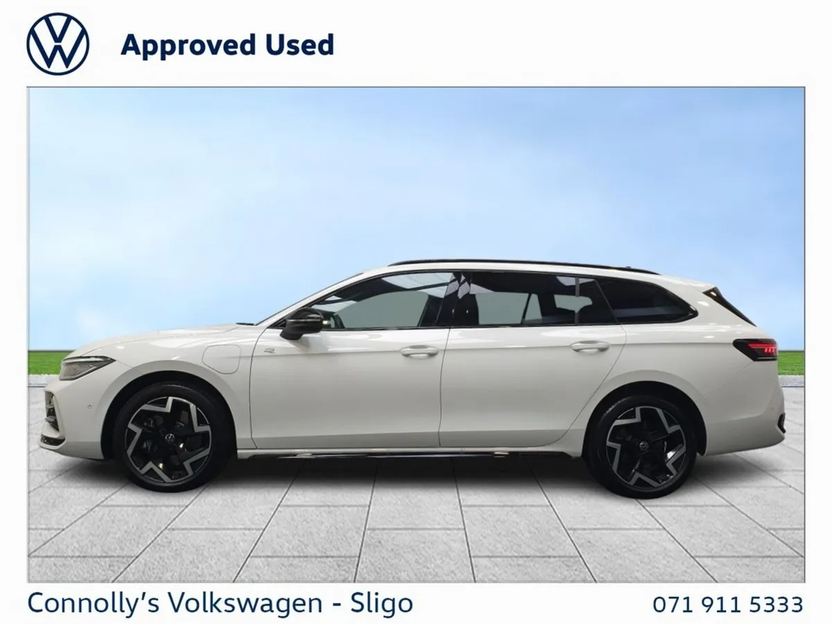 Volkswagen Passat ESTATE RLINE PHEV 1.5TSI 204HP - Image 6