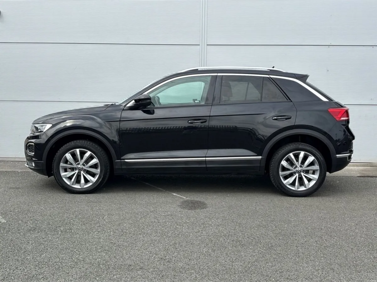 Volkswagen T-Roc 2.0 TDI Style Design Auto - Image 5