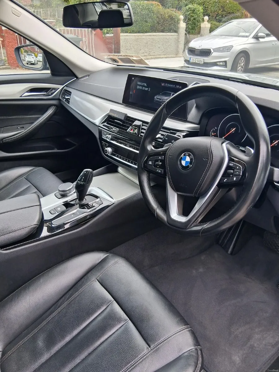 BMW 5-Series 2018 - Image 5