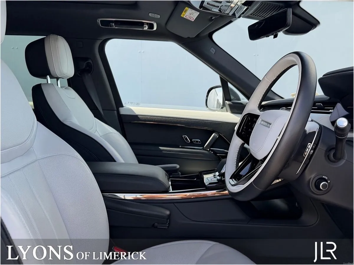 Land Rover Range Rover Sport 3.0 I6 PHEV HSE **23 - Image 3