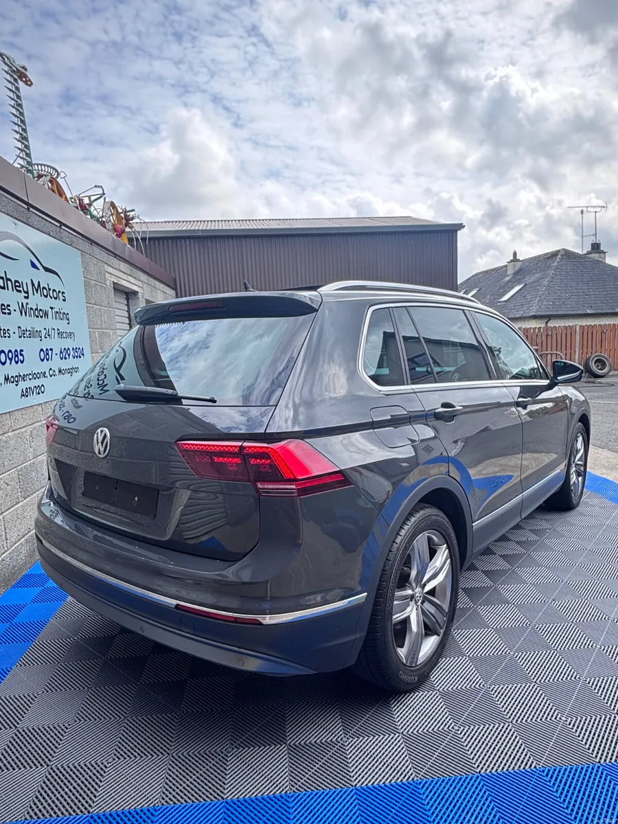 Volkswagen Tiguan 2018 - Image 2