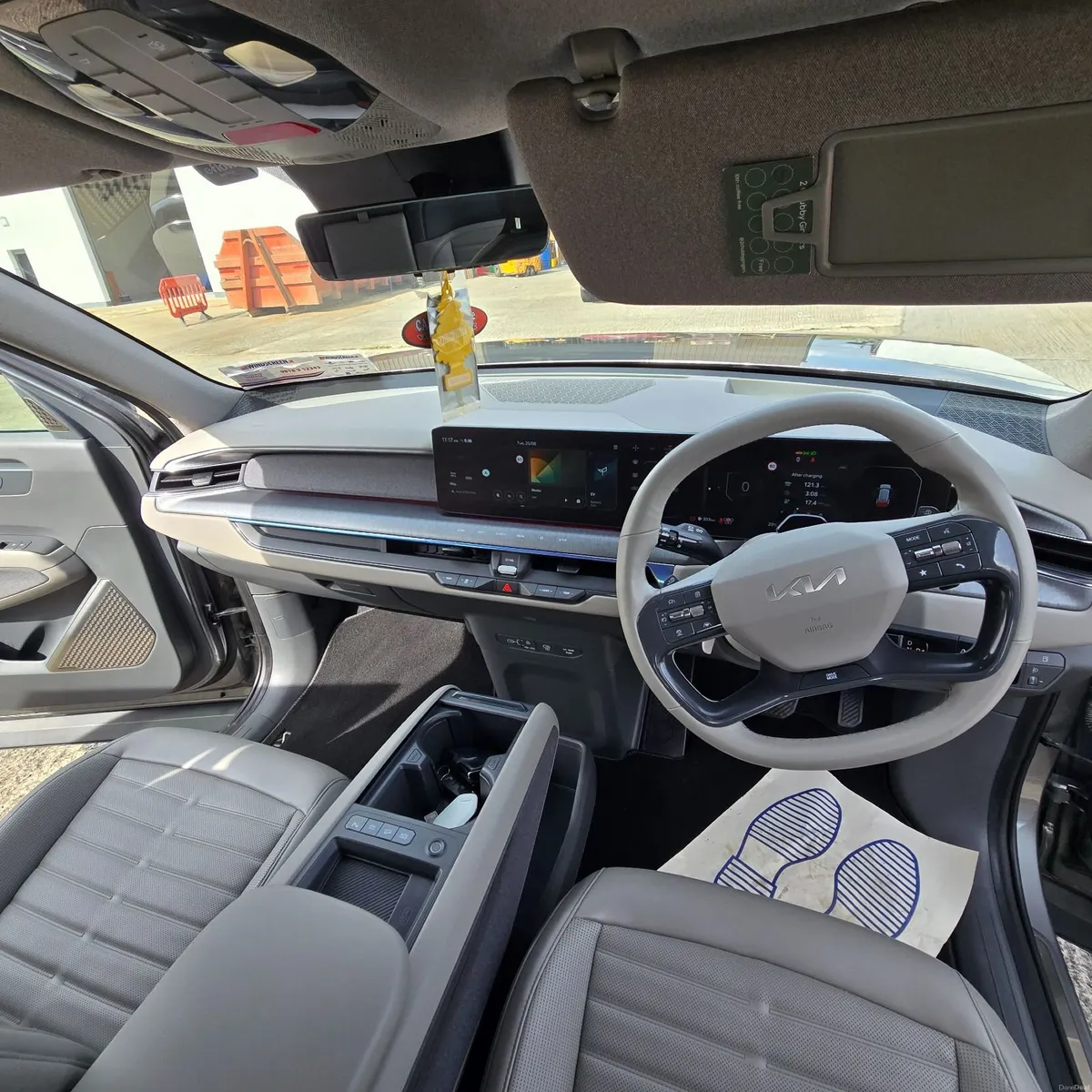 Kia EV9  Earth 2024 - Image 6