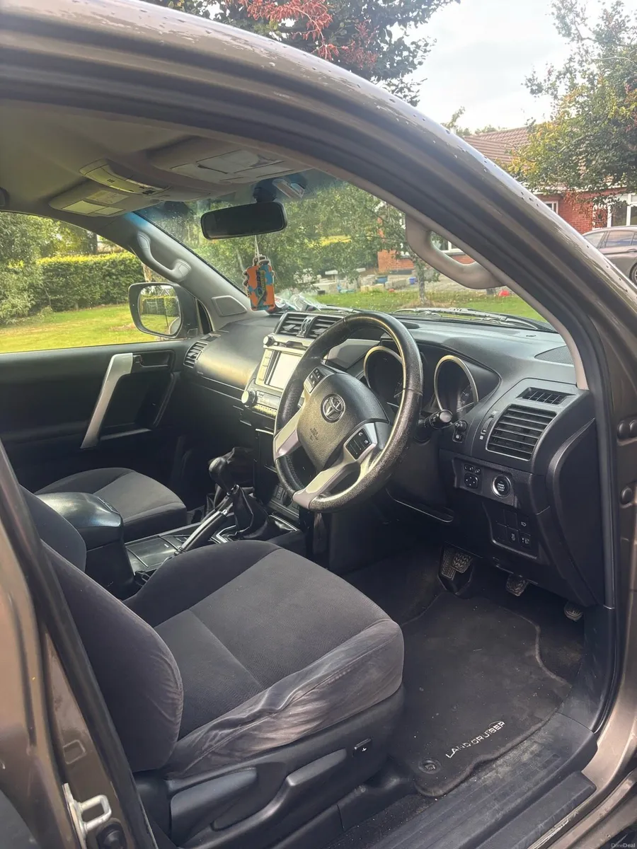 Toyota LandCruiser - Image 4