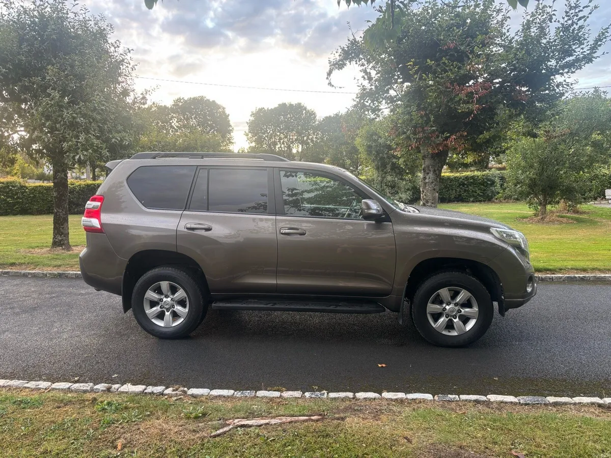 Toyota LandCruiser - Image 6