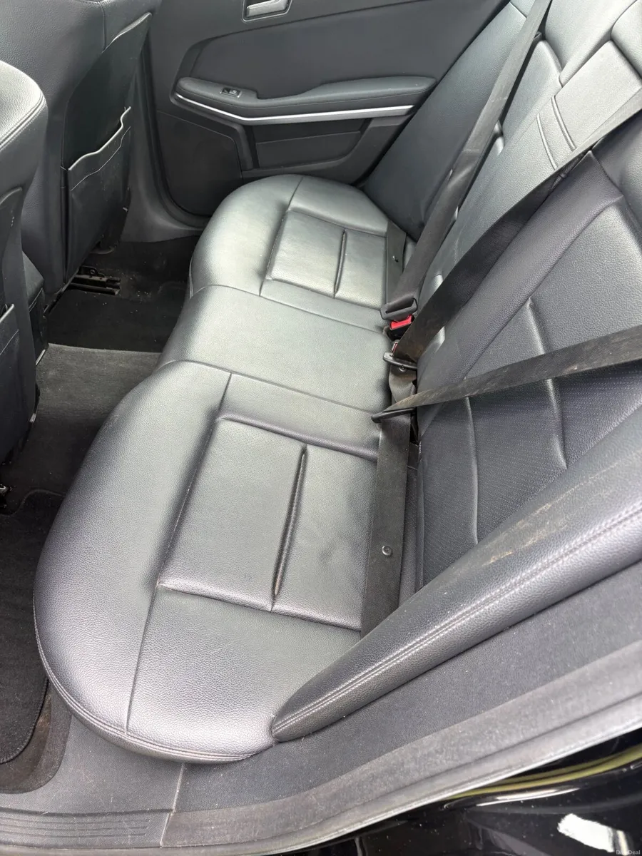 Mercedes-Benz E-Class 2012 - Image 5