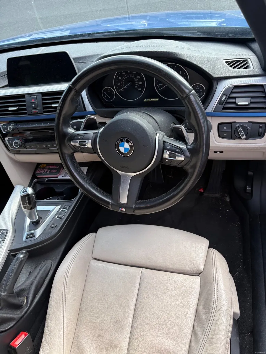 BMW 3-Series 2018 - Image 3