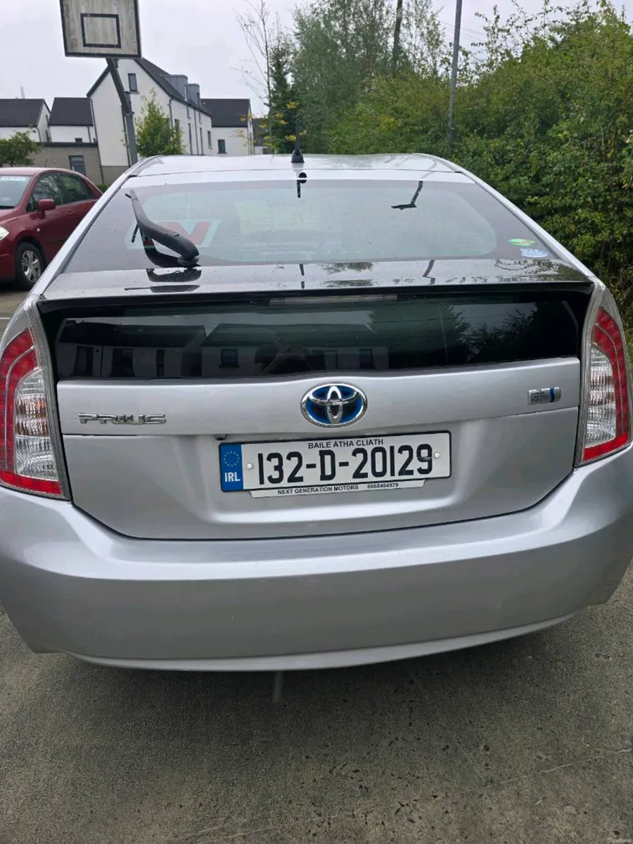 2013 Toyota Prius 1.8 Hybrid High Spec — €6,950 - Image 2