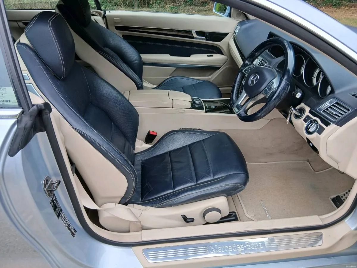 Mercedes E 350 AMG LINE CONVERTIBLE LOW MILEAGE. - Image 4