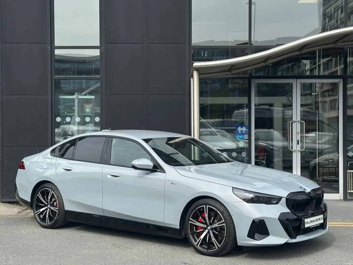 BMW i5 40e M-Sport Pro Auto EV - Image 1