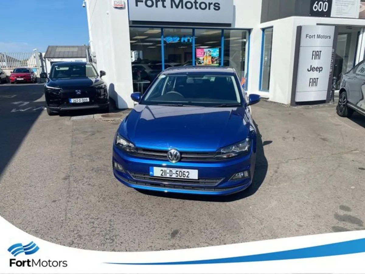 Volkswagen Polo TRENDLINE , 1.0 Petrol , Manual , - Image 5