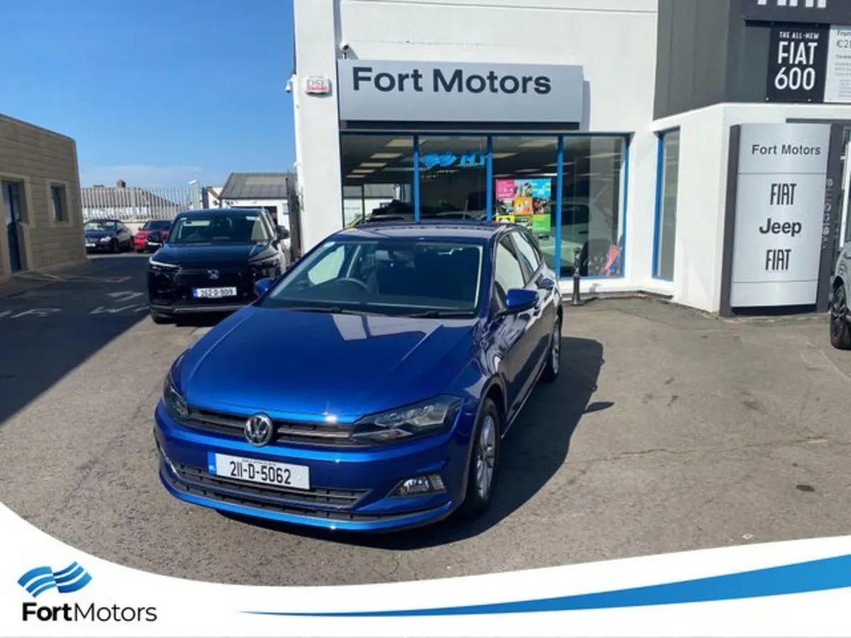 Volkswagen Polo TRENDLINE , 1.0 Petrol , Manual , - Image 3