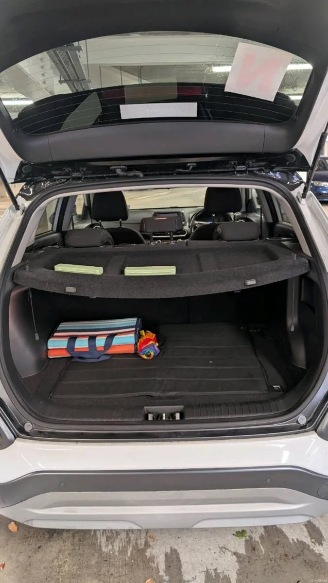 2020 Kona Executive Hybrid Automatic - Image 5