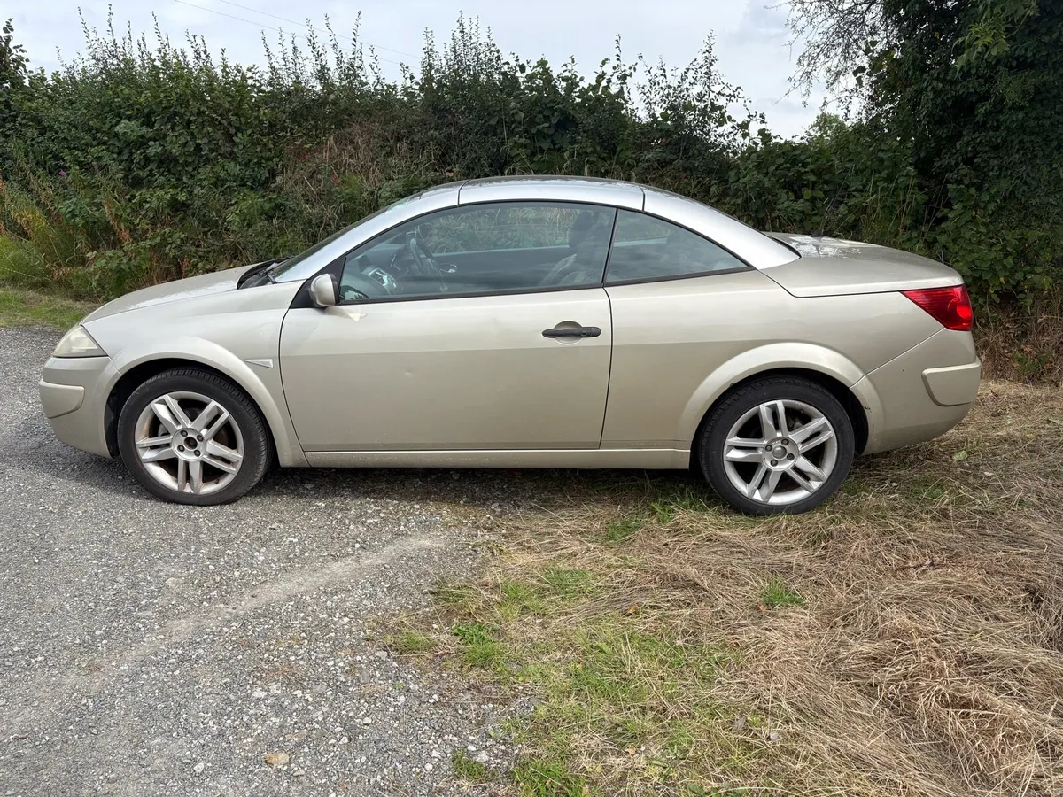Renault Megane Convertible 2009 - Image 2