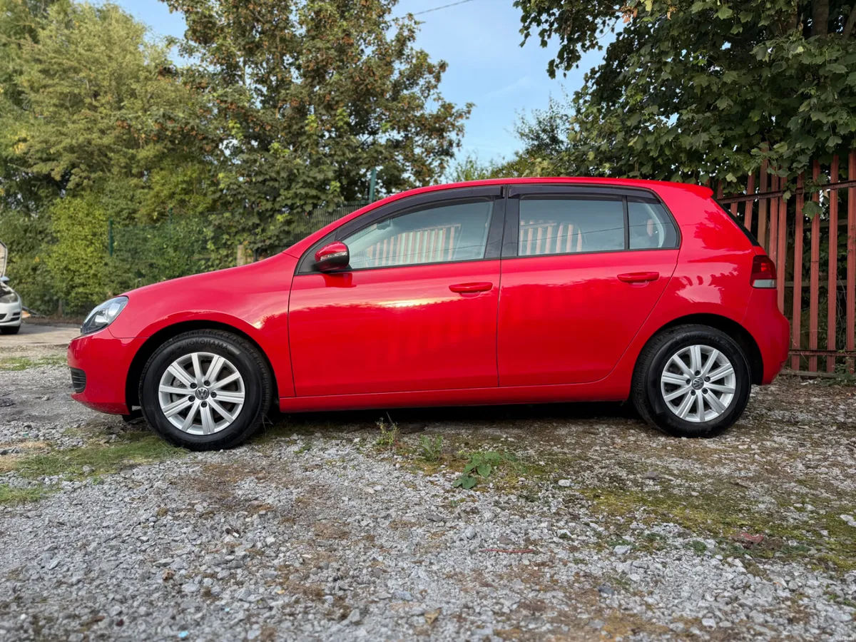 VW GOLF 2013 1.2L PETROL AUTOMATIC VERY LOW MILEAG - Image 5