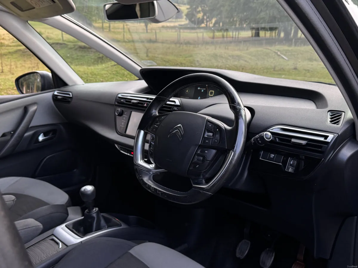 Citroen C4 Picasso Exclusive - 7 Seats - Image 6