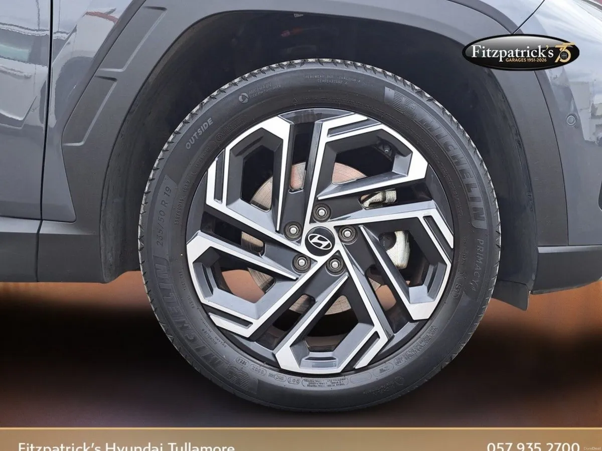 Hyundai Tucson Executive Plus Hybrid  Automatic. - Image 3