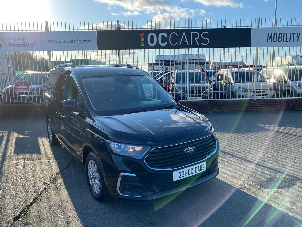Wheelchair Accessible Ford Connect 5 Seats+WC Auto - Image 1