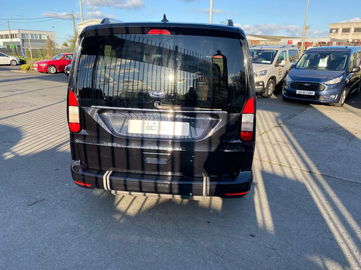 Wheelchair Accessible Ford Connect 5 Seats+WC Auto - Image 5