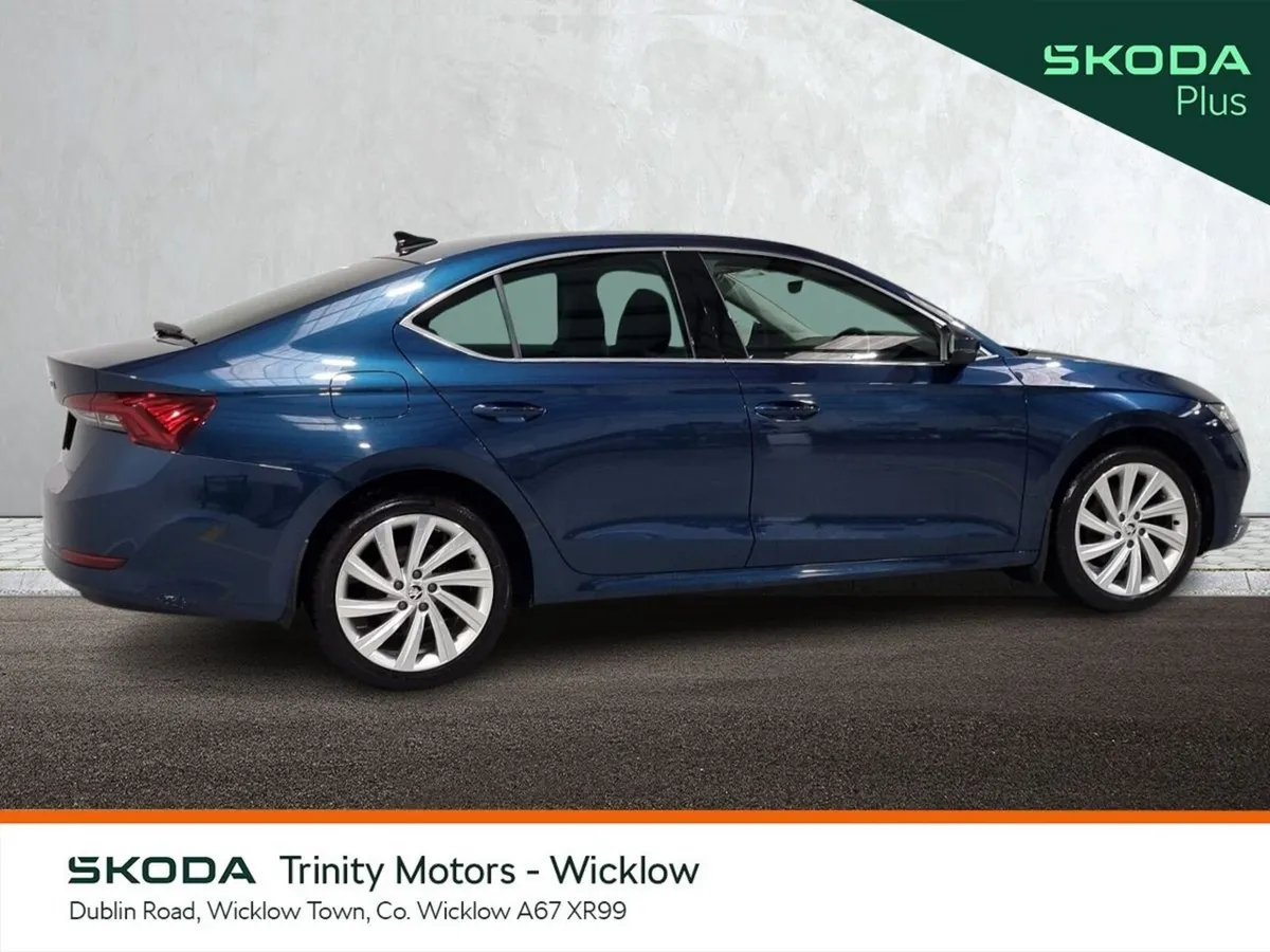 Skoda Octavia ** BEST VALUE ** EDITION 30 ** 2.0 T - Image 3