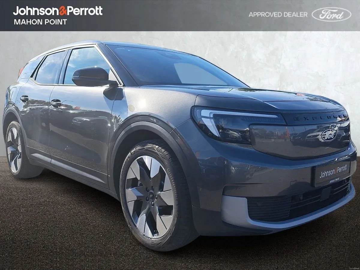 Ford Explorer Premium 77kwh Commercial - Image 1