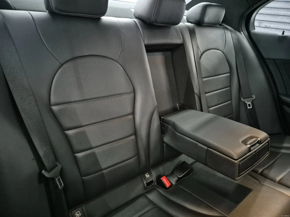 Mercedes-Benz C-Class 2018 - Image 5