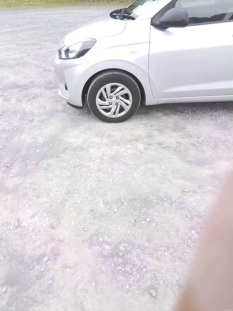 Motorcar - Image 5