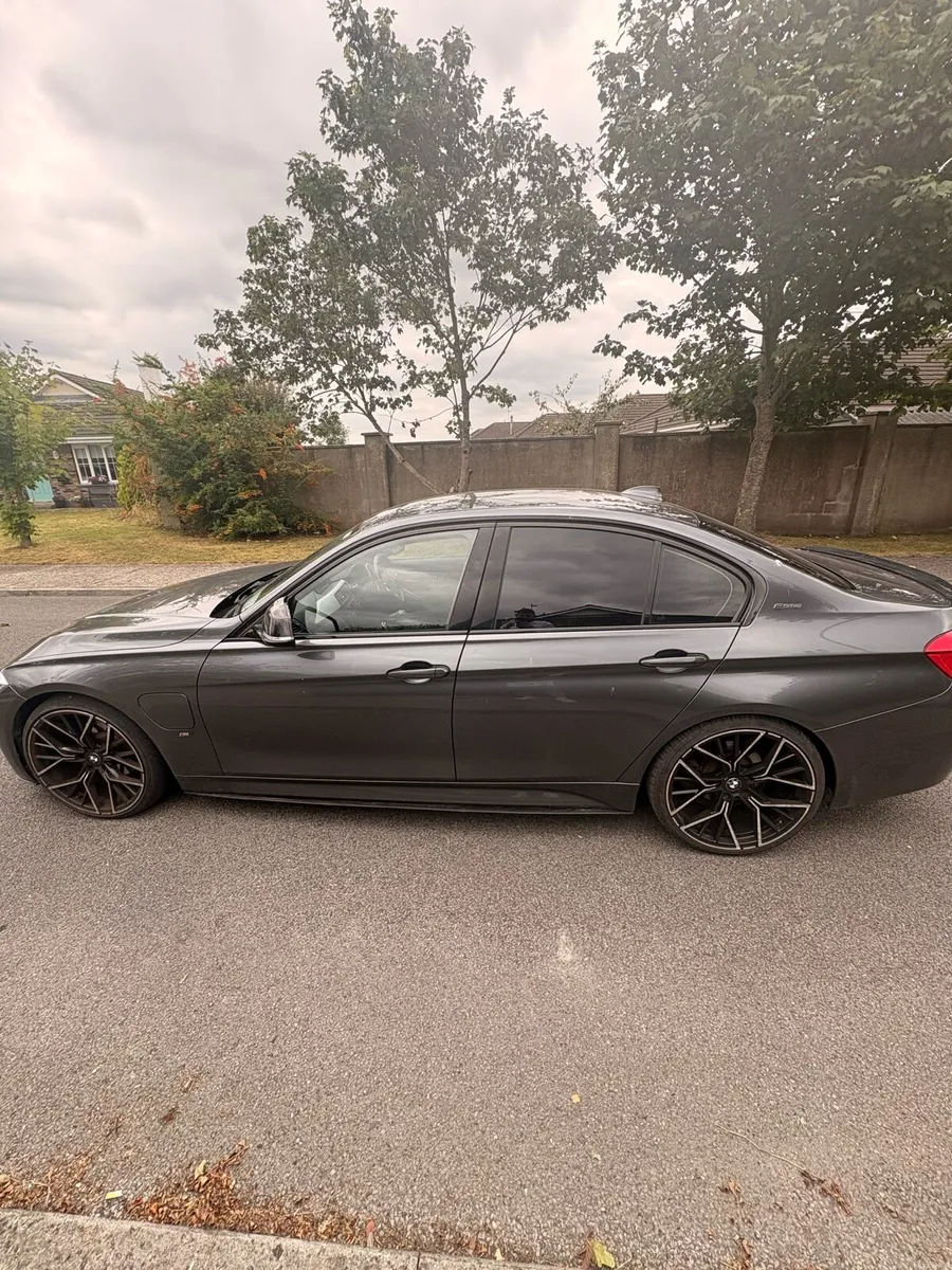 2018 bmw 330e iperformance - Image 4