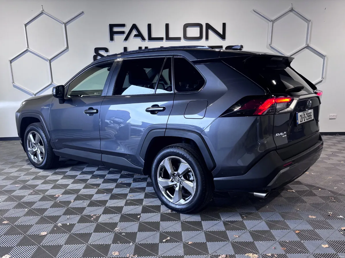 2021 TOYOTA RAV 4 RAV4 HYBRID SOL 4DR AUTO - Image 3