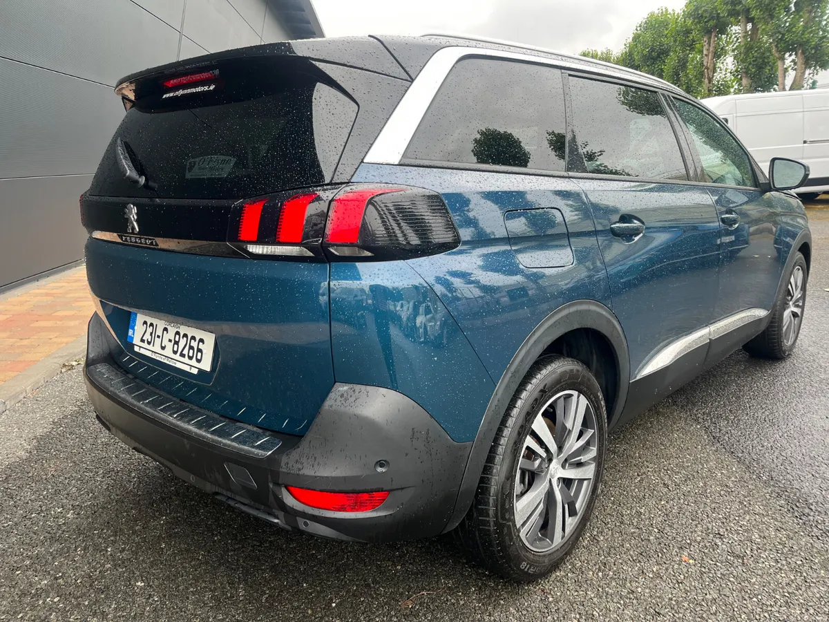 Peugeot 5008 2023 - Image 3