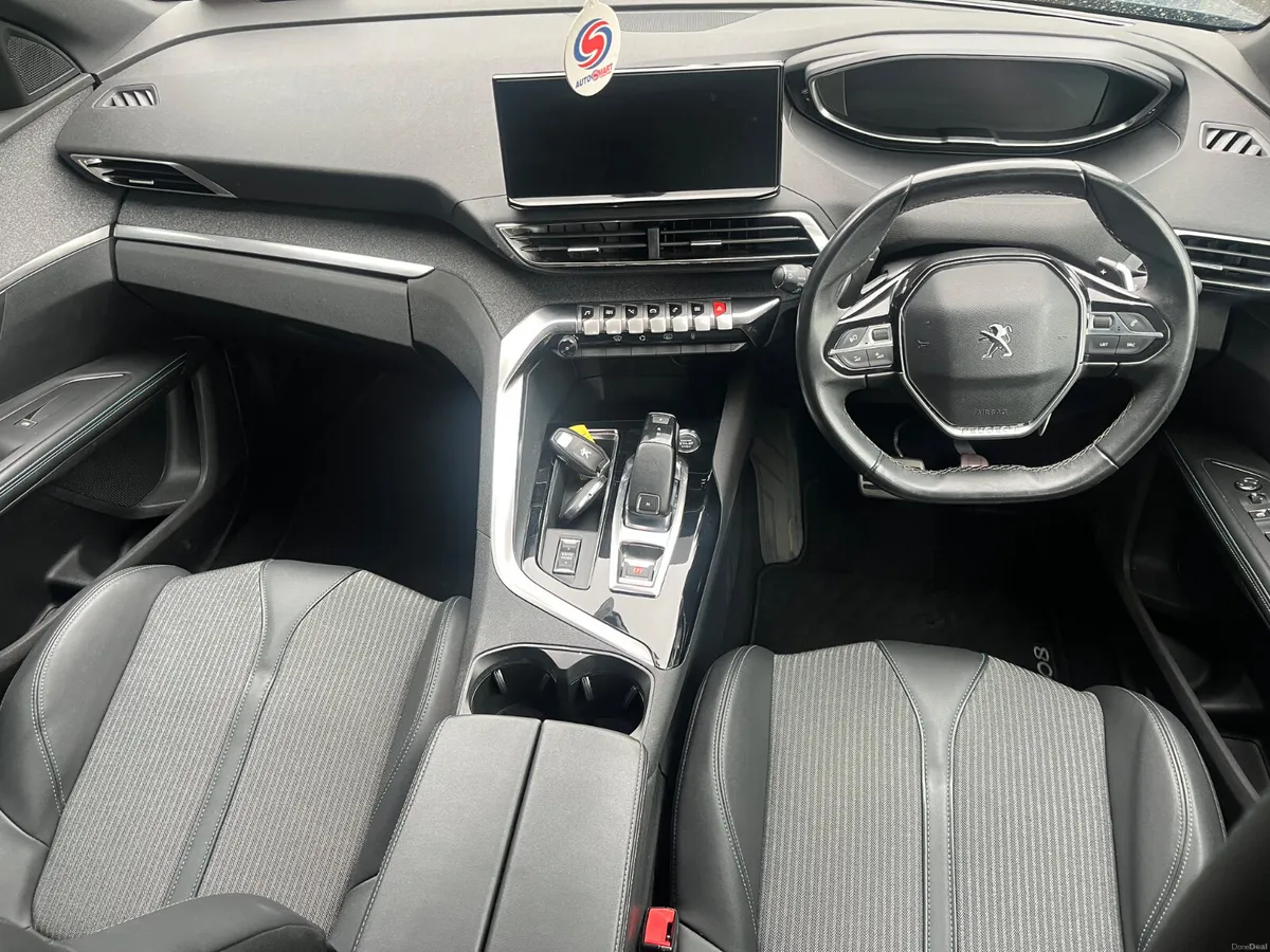Peugeot 5008 2023 - Image 5
