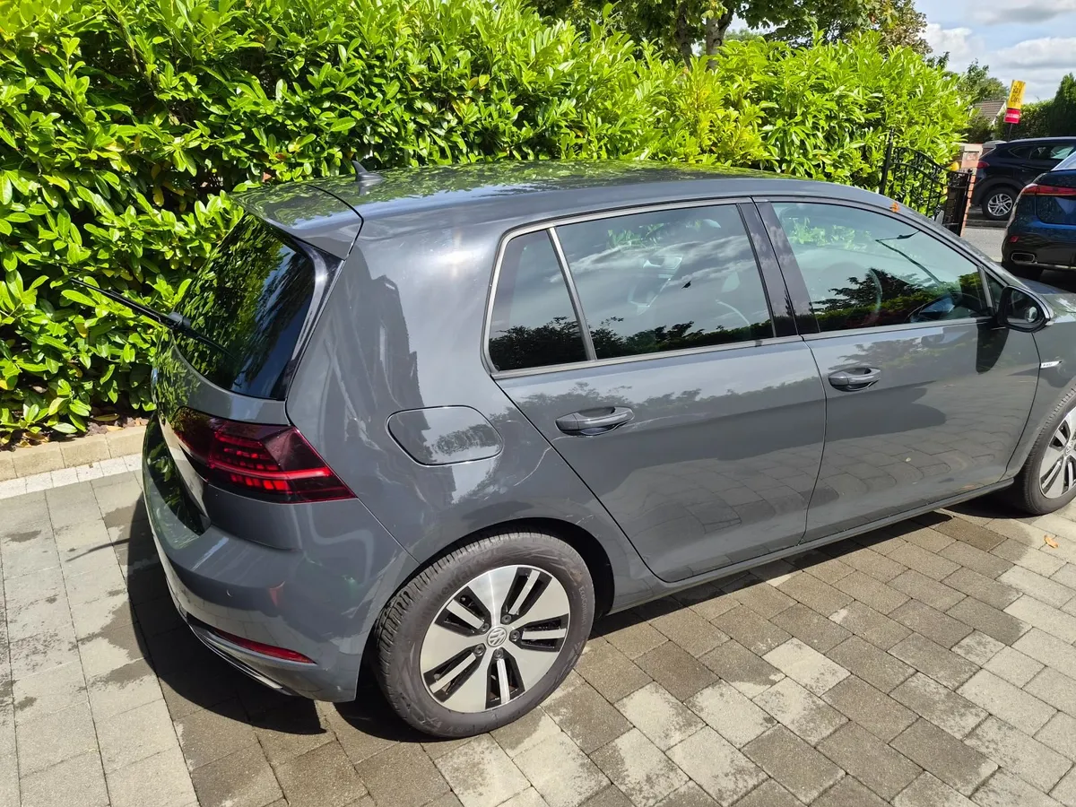Volkswagen Golf  E 2018 Automatic 134bhp - Image 3