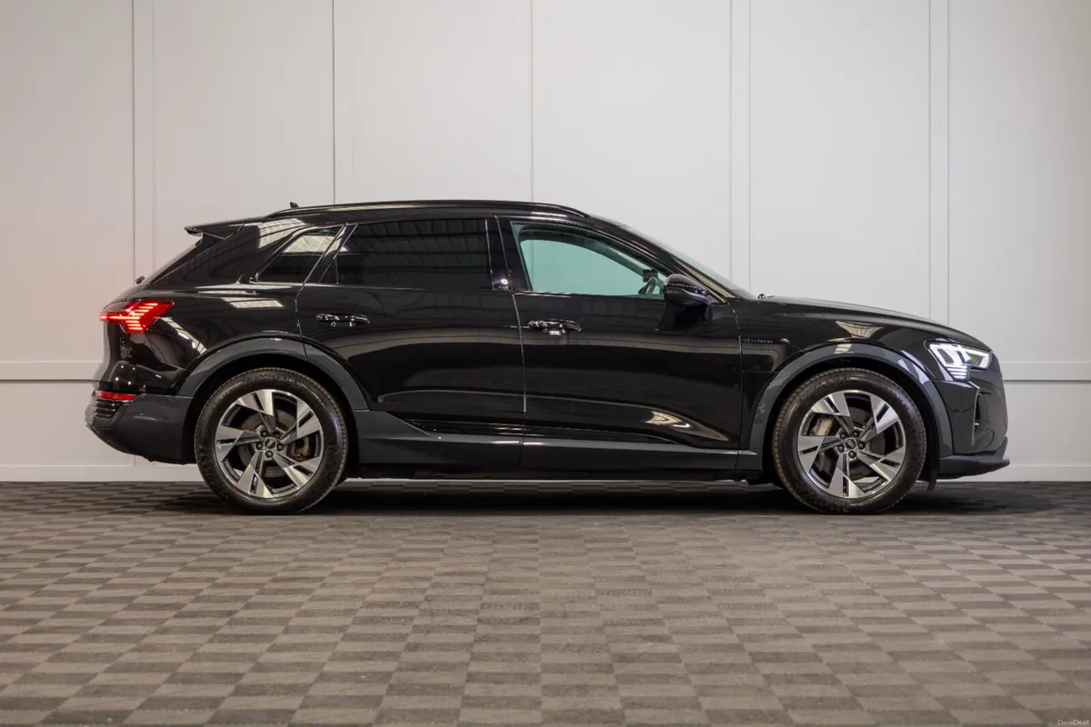 2023 Audi Q8 e-tron Sport 50 Quattro - Image 6