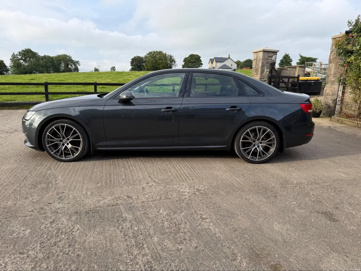 Audi A4 2018 - Image 5