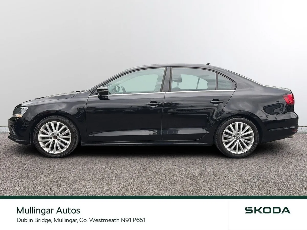 Volkswagen Jetta 2.0 TDI 110HP Highline - Image 6