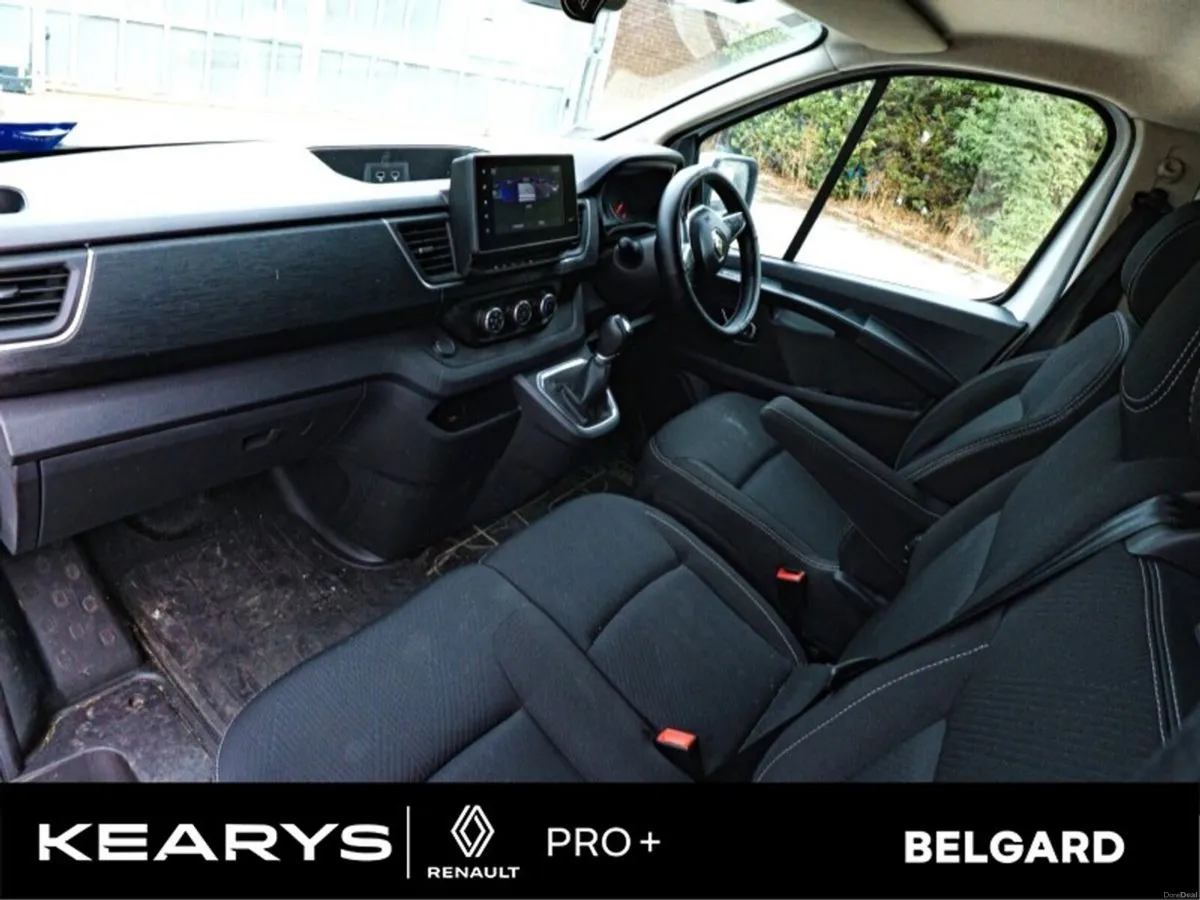 Renault Trafic TRAFIC LL30 BLUE DCI 170 AUTO - Image 5